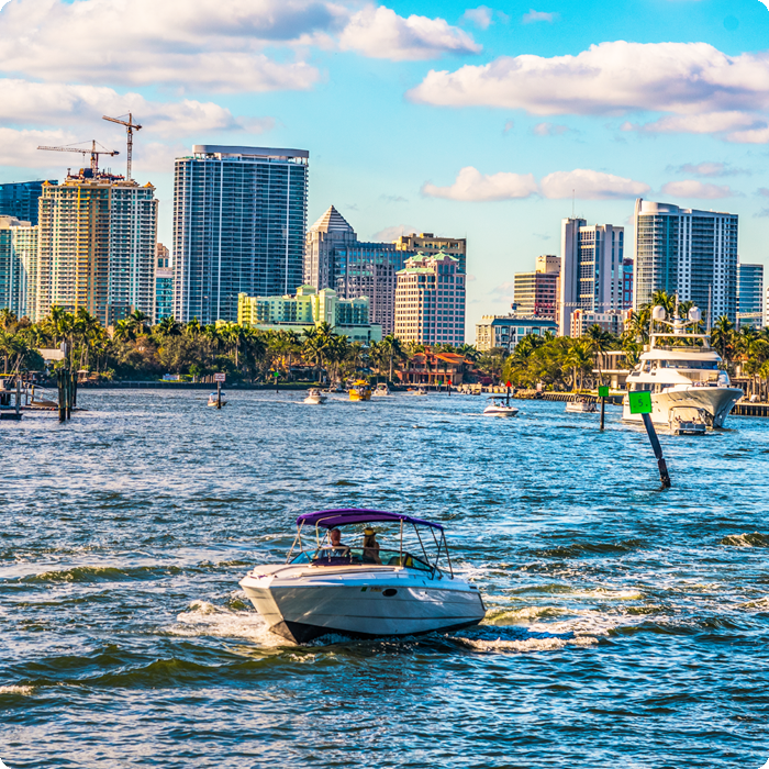 Fort Lauderdale, Florida, USA Intracoastal Waterway.